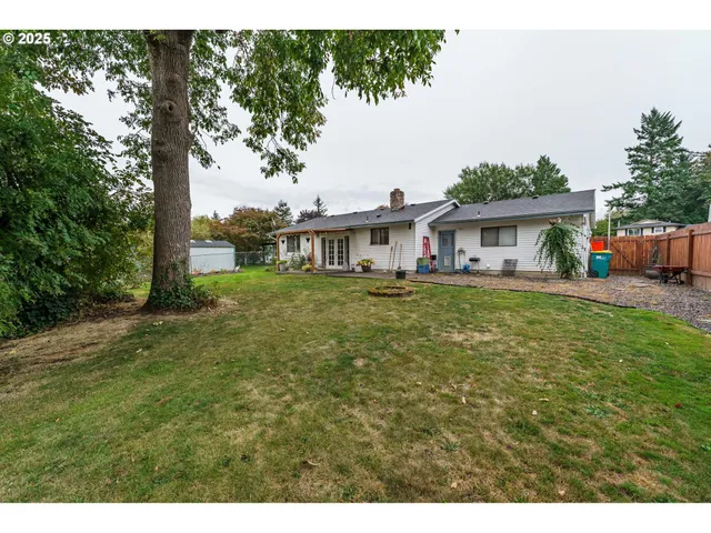 $464,900 | 3635 Southeast Helen Court, Troutdale, OR 97060