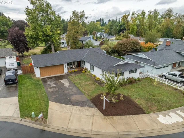 $464,900 | 3635 Southeast Helen Court, Troutdale, OR 97060