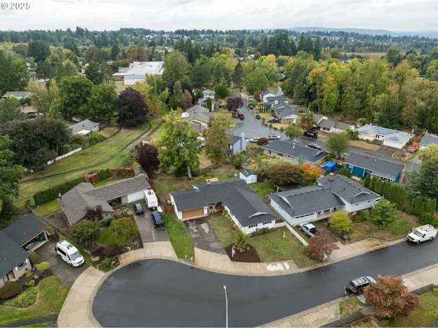 $464,900 | 3635 Southeast Helen Court, Troutdale, OR 97060