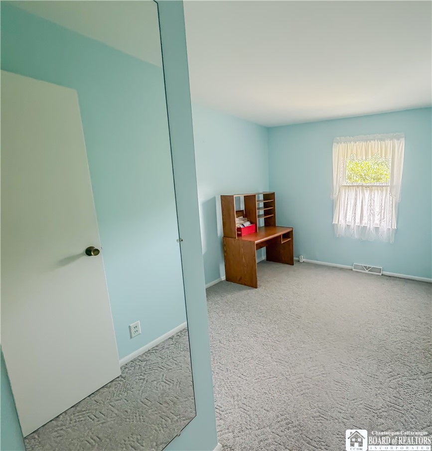 7 Swan Street Hanover, NY 14062 - Photo 21 of 29