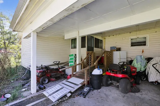 a view of outdoor space