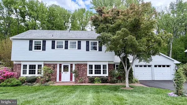 $4,100 | 4325 Majestic Lane, Fairfax, VA 22033