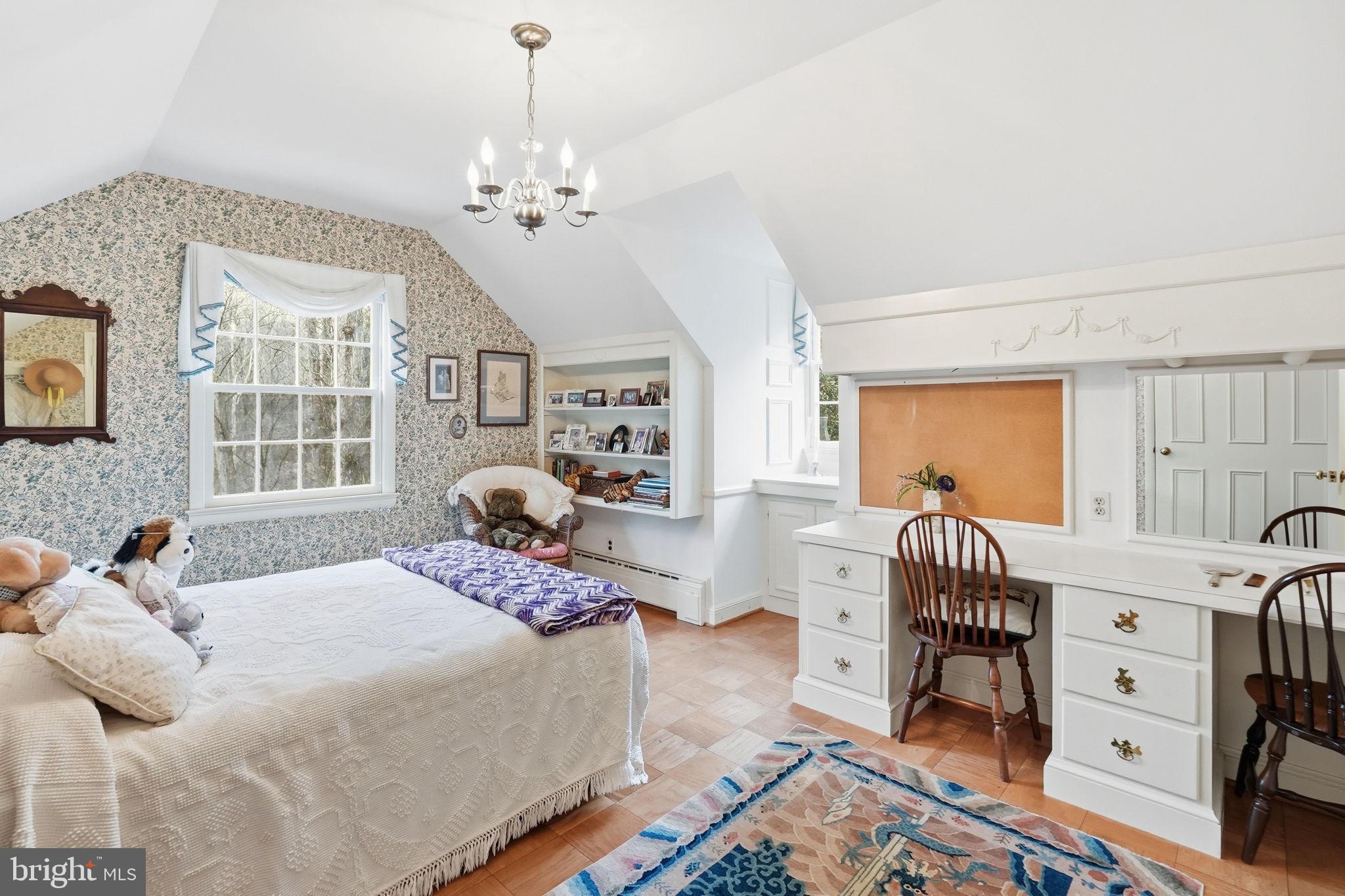 11610 Beall Mountain Road Potomac, MD 20854 - Photo 16 of 28 Bedroom 3