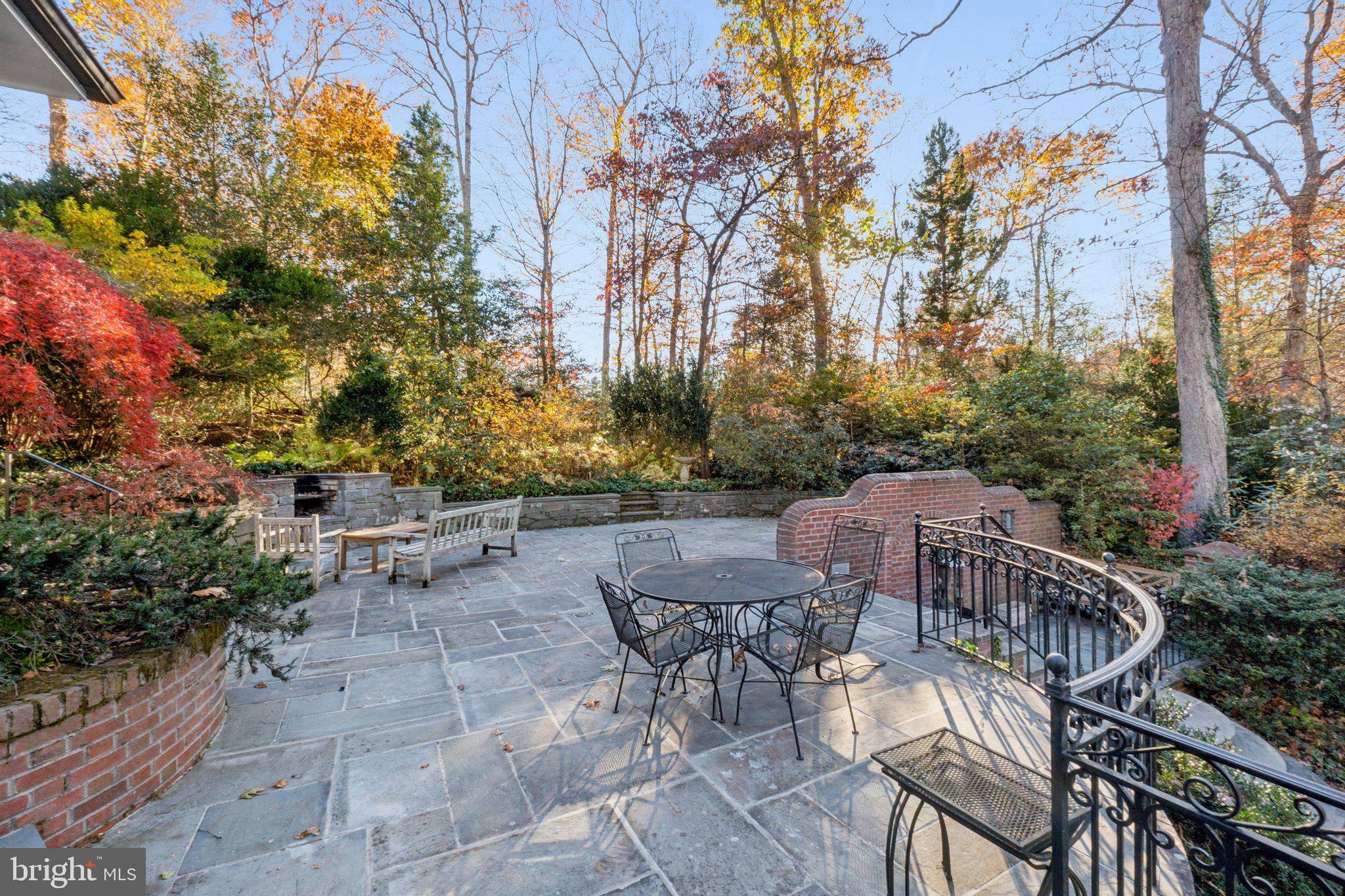 11610 Beall Mountain Road Potomac, MD 20854 - Photo 25 of 28 Ideal for entertaining