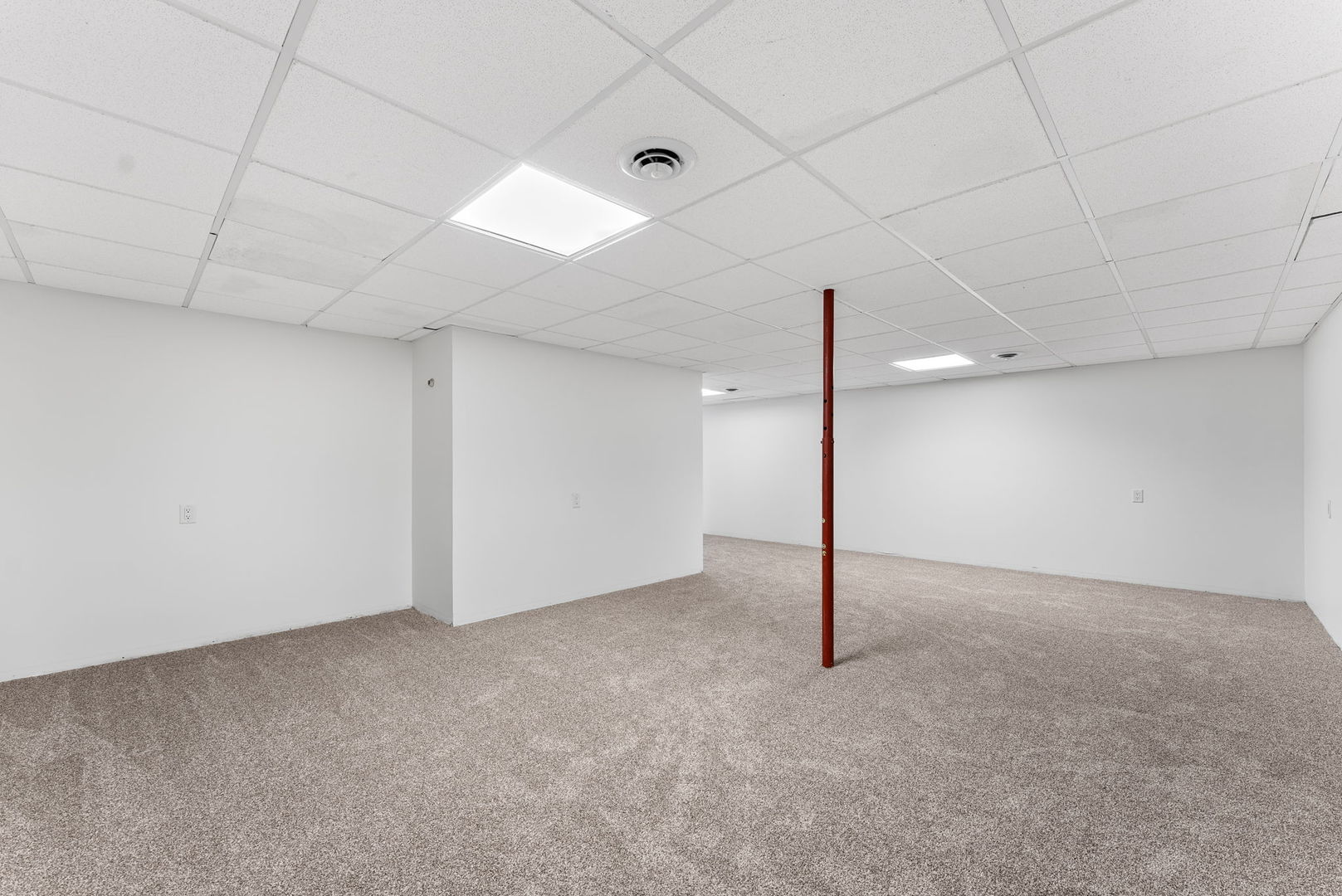 449 83rd Avenue New Boston, IL 61272 - Photo 18 of 25 a view of an empty room