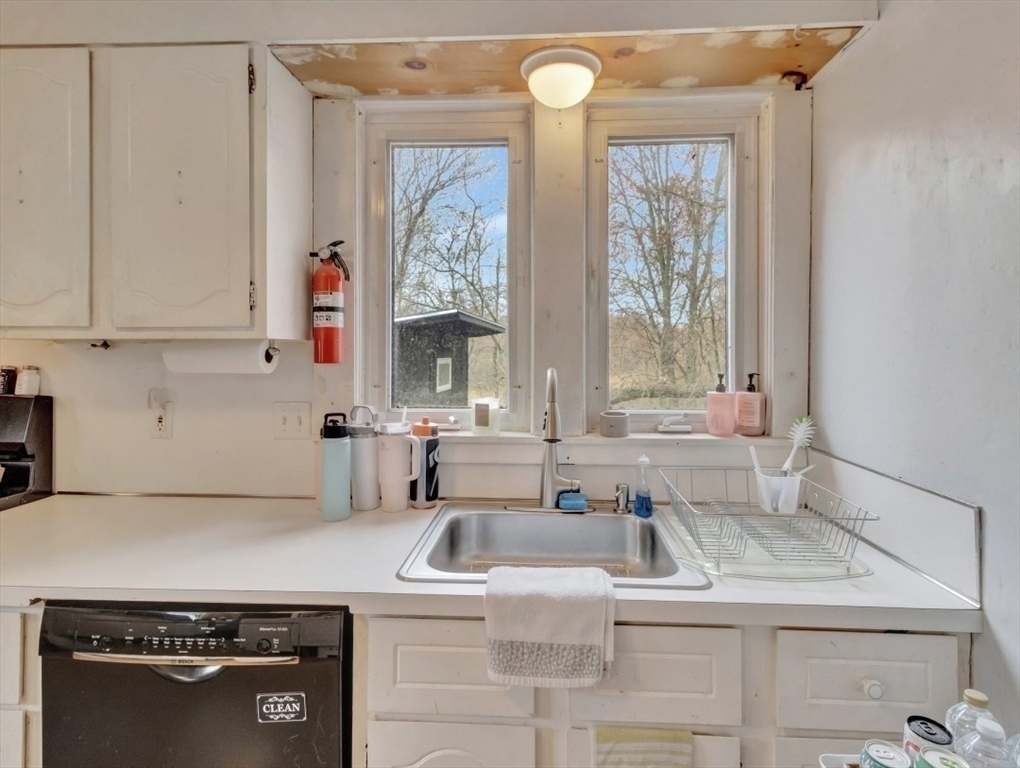 69 Appleton Street Saugus, MA 01906 - Photo 12 of 28