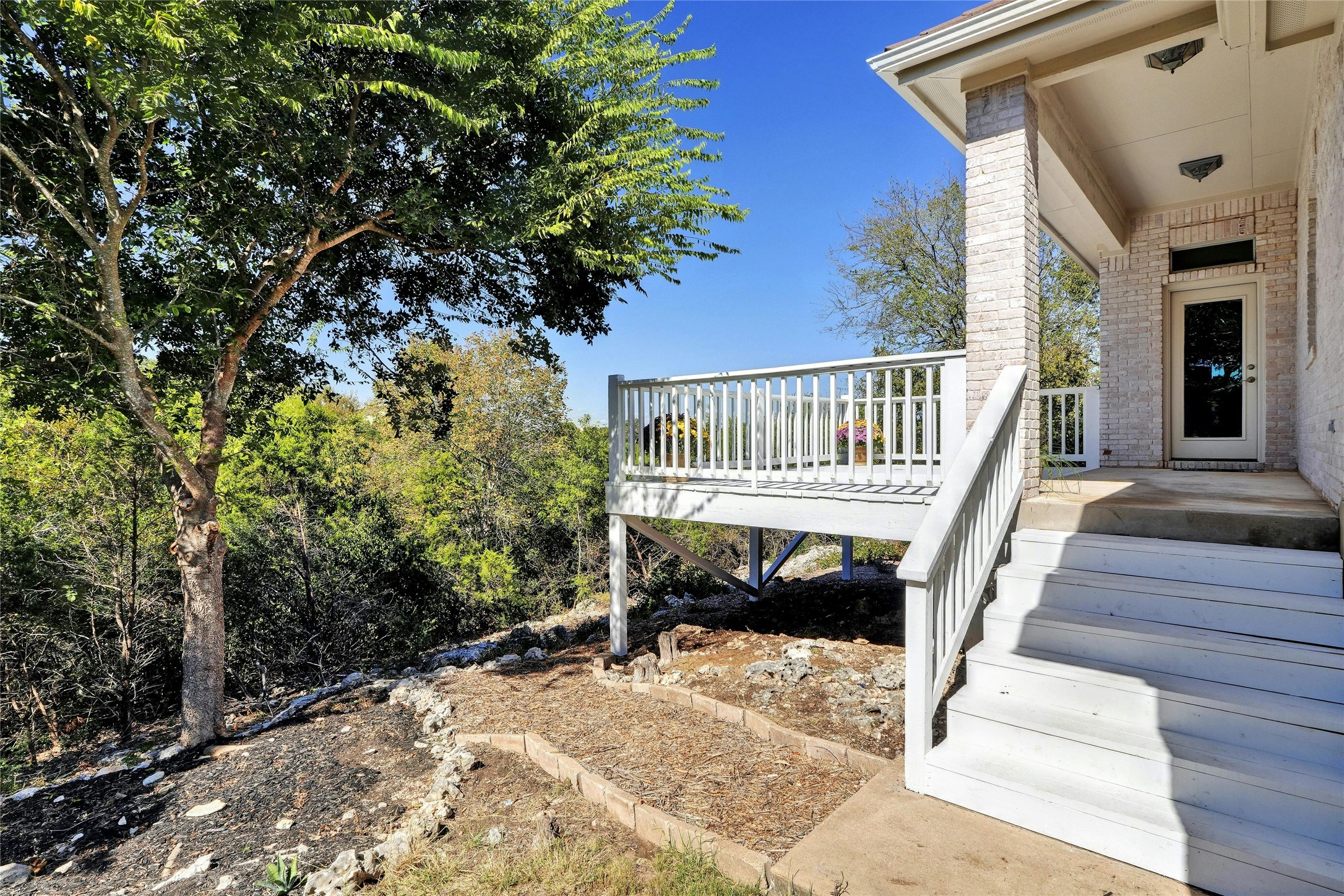 209 Overlook Court Georgetown, TX 78628 - Photo 31 of 35