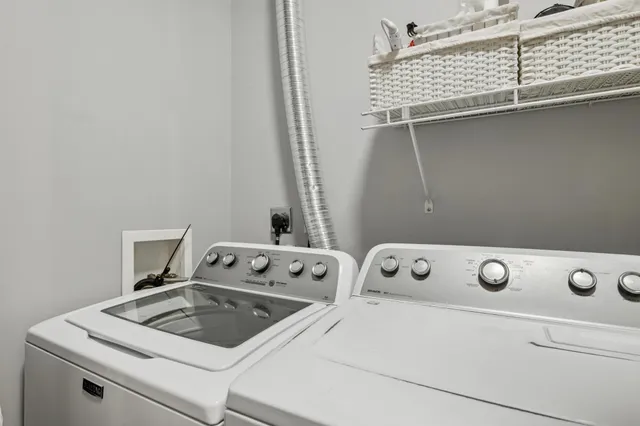 $199,900 | 215 7th Street Northeast, Unit 209, Minneapolis, MN 55413