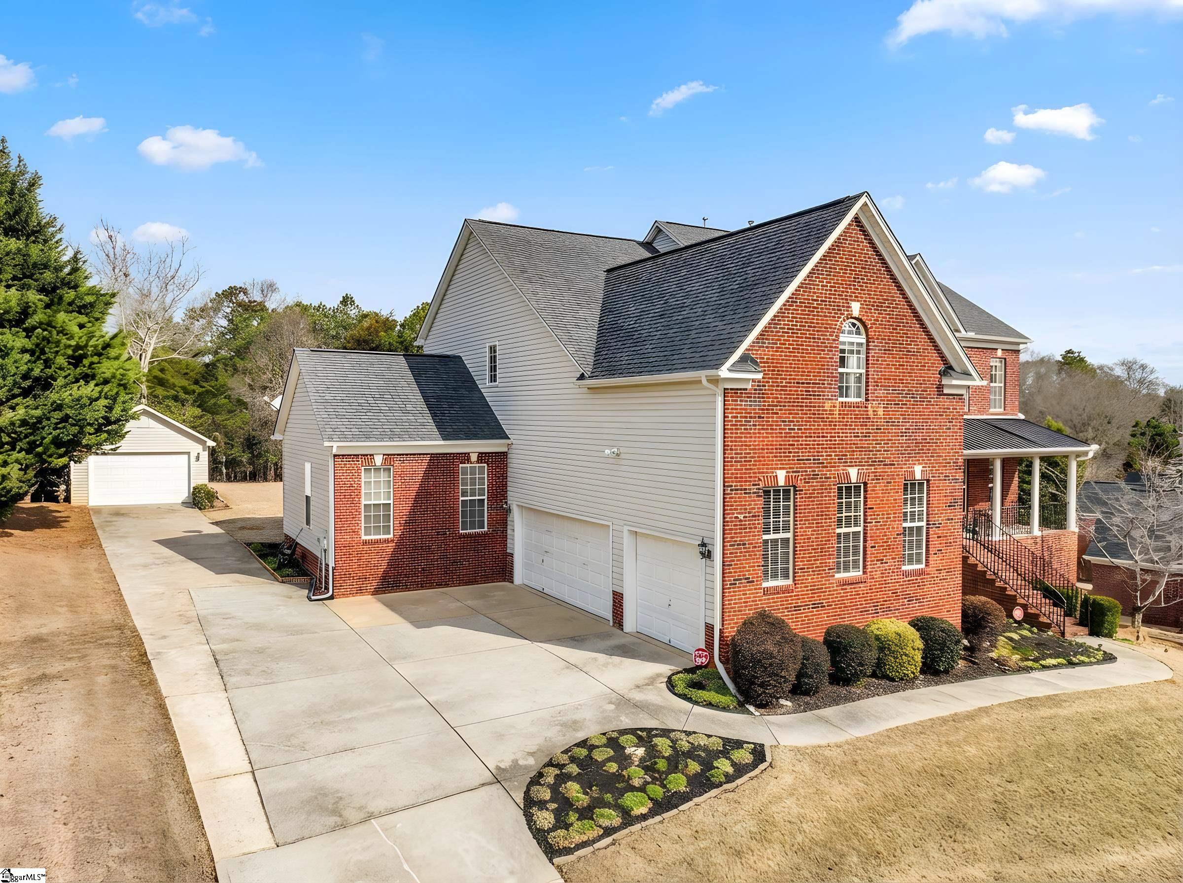 19 Neyland Drive Fountain Inn, SC 29644 - Photo 2 of 49