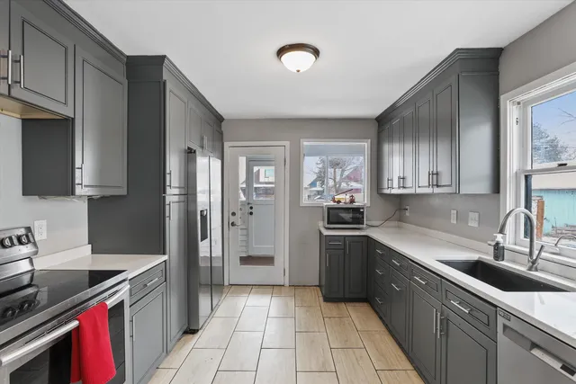 $319,900 | 2521 East Queen Avenue, Spokane, WA 99217