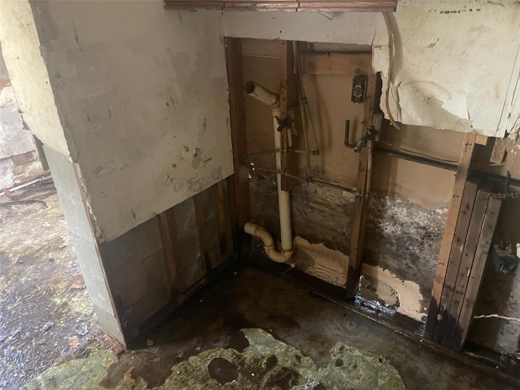 1804 Mable Butler Avenue Orlando, FL 32805 - Photo 15 of 16