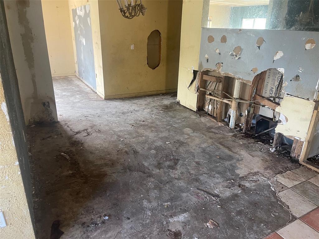 1804 Mable Butler Avenue Orlando, FL 32805 - Photo 6 of 16