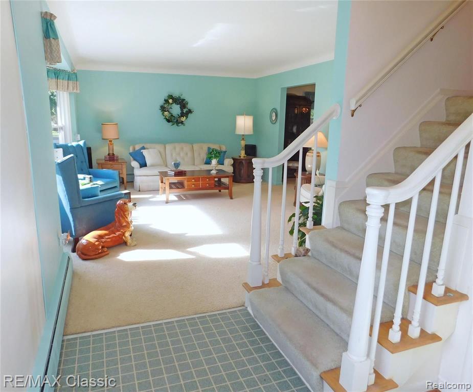 30179 Richmond Road Farmington Hills, MI 48334 - Photo 3 of 37