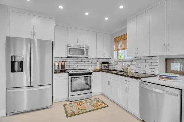 $1,635,000 | 128 Dove Avenue, Tavernier, FL 33070