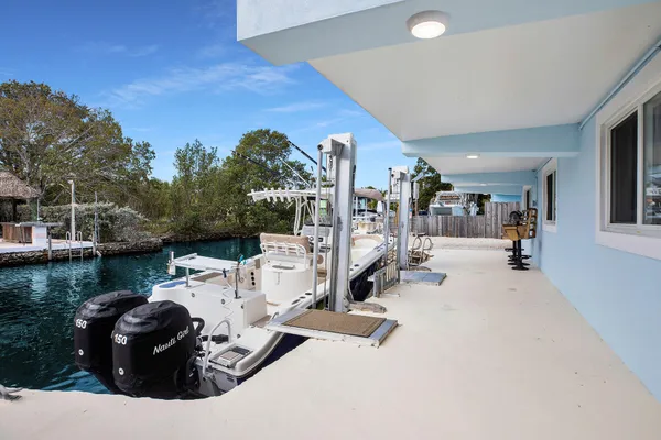 $1,635,000 | 128 Dove Avenue, Tavernier, FL 33070