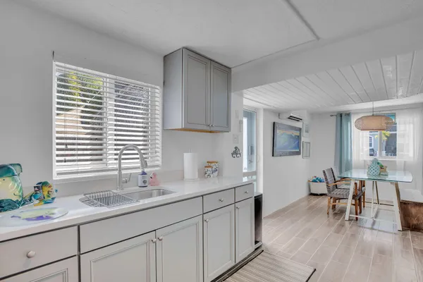 $1,635,000 | 128 Dove Avenue, Tavernier, FL 33070