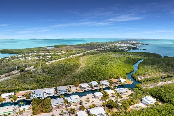 $1,635,000 | 128 Dove Avenue, Tavernier, FL 33070