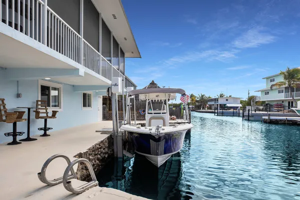 $1,635,000 | 128 Dove Avenue, Tavernier, FL 33070