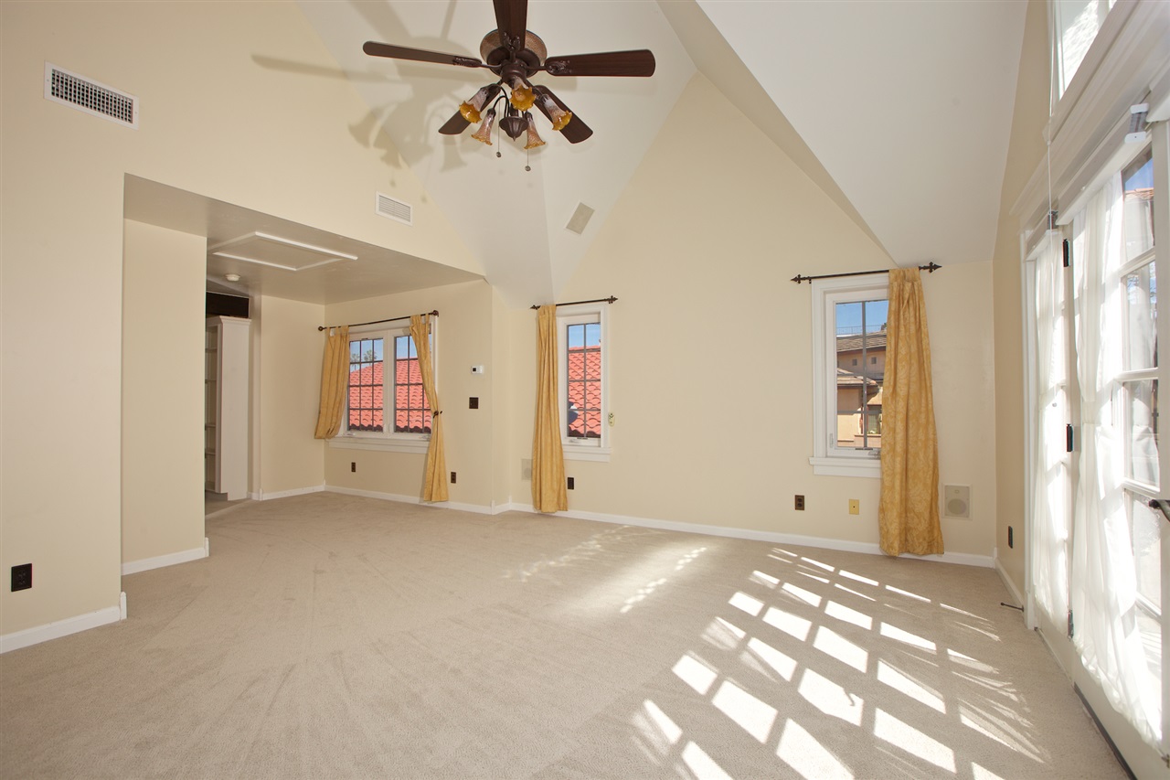 1327 Torrey Pines Road La Jolla, CA 92037 - Photo 12 of 18 Gallery Image 12