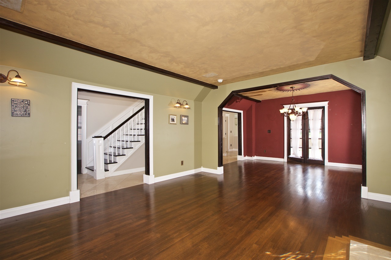 1327 Torrey Pines Road La Jolla, CA 92037 - Photo 3 of 18 Gallery Image 3