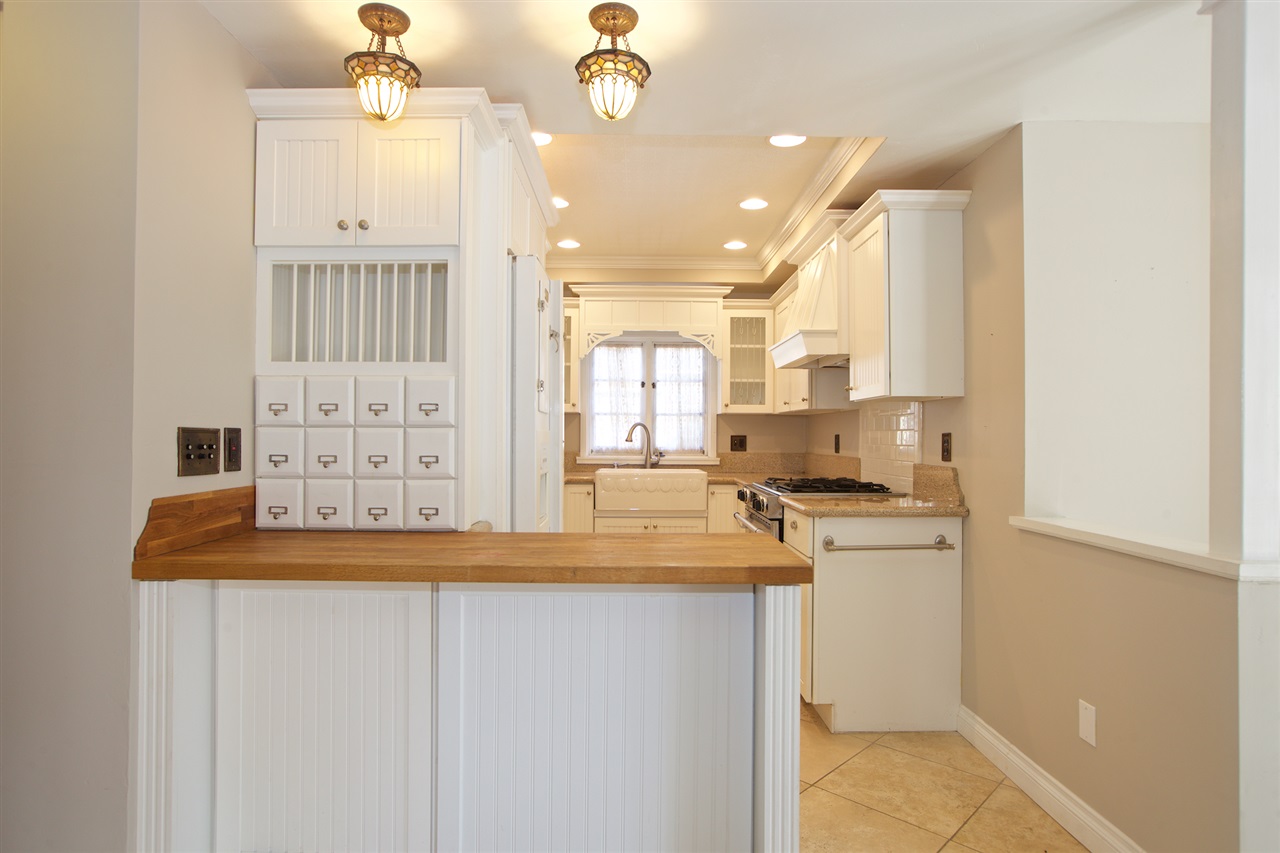 1327 Torrey Pines Road La Jolla, CA 92037 - Photo 8 of 18 Gallery Image 8