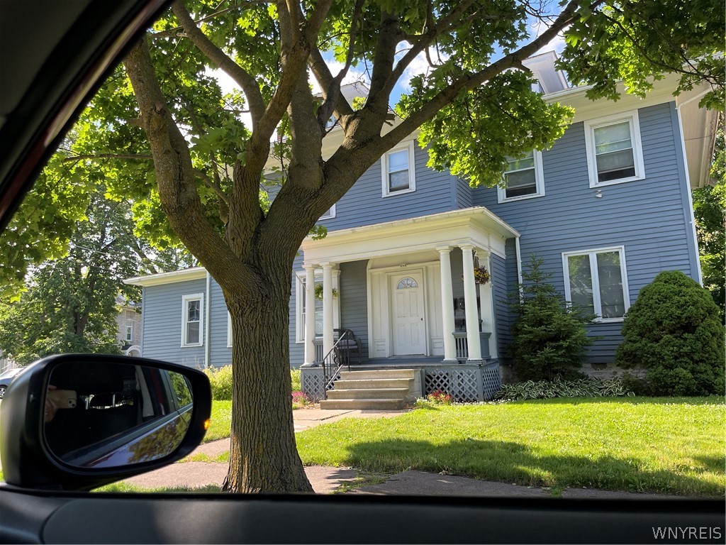 283 High Street Lockport City, NY 14094 - Photo 2 of 15