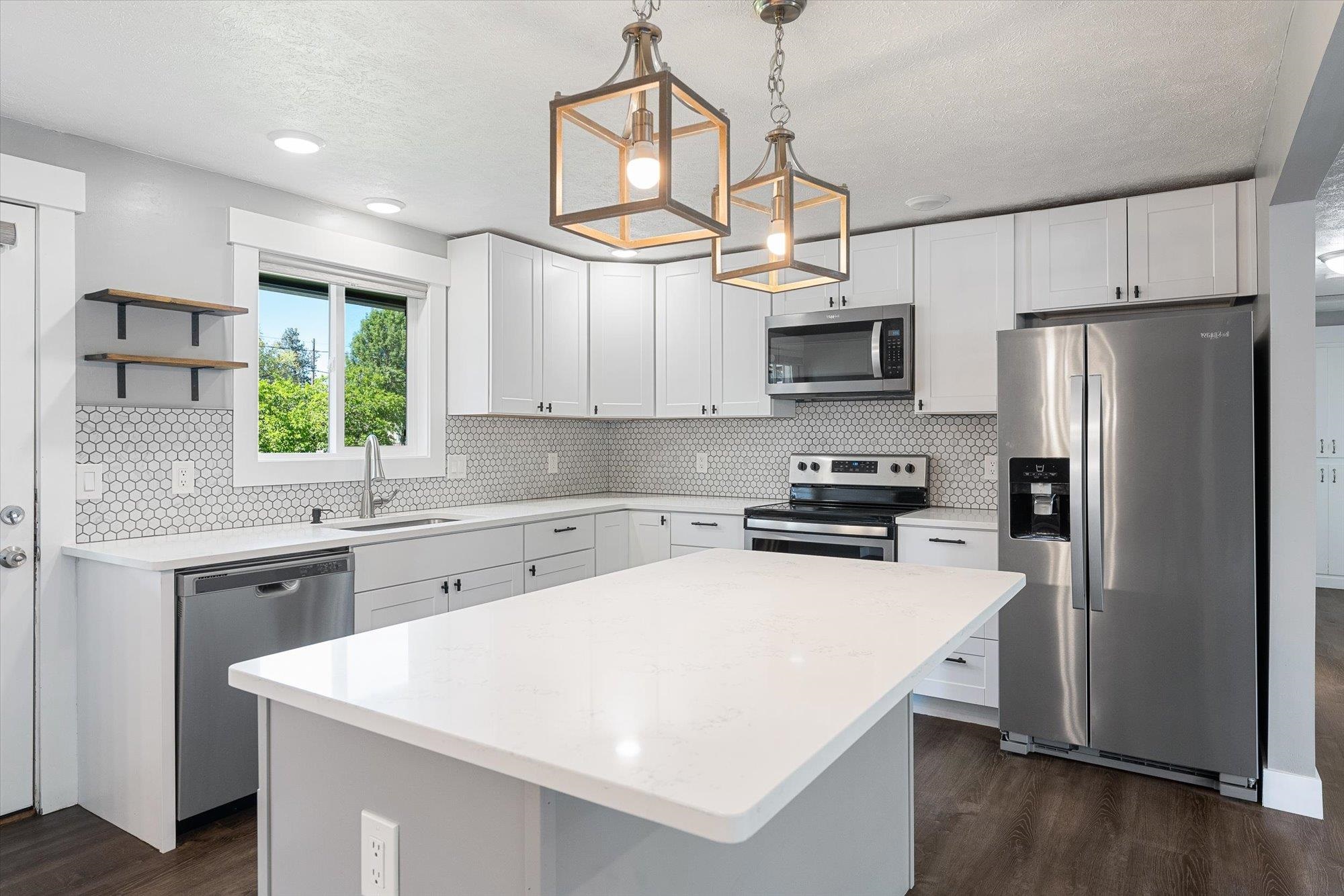 1820 5th Street Cheney, WA 99004 - Photo 4 of 46