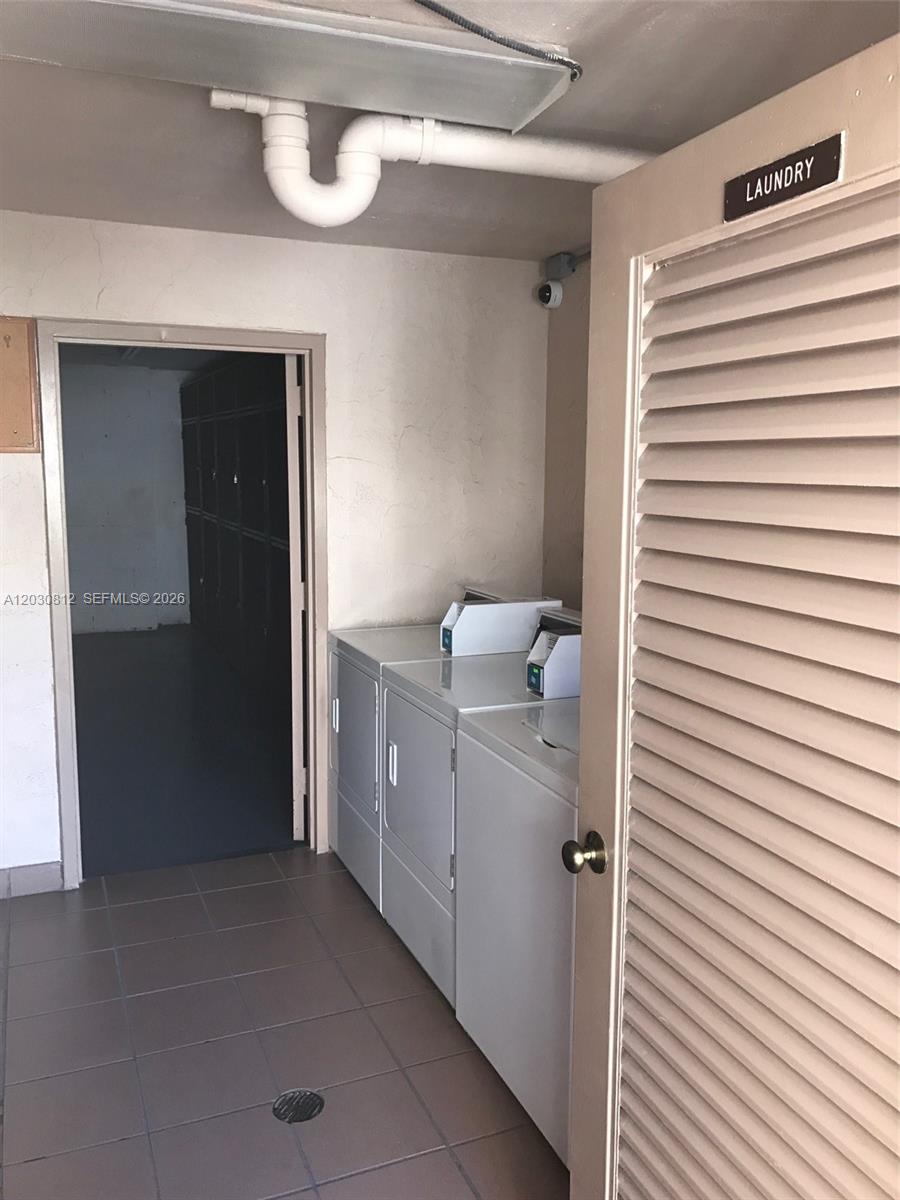 1665 Bay Road, Unit 416 Miami Beach, FL 33139 - Photo 11 of 15