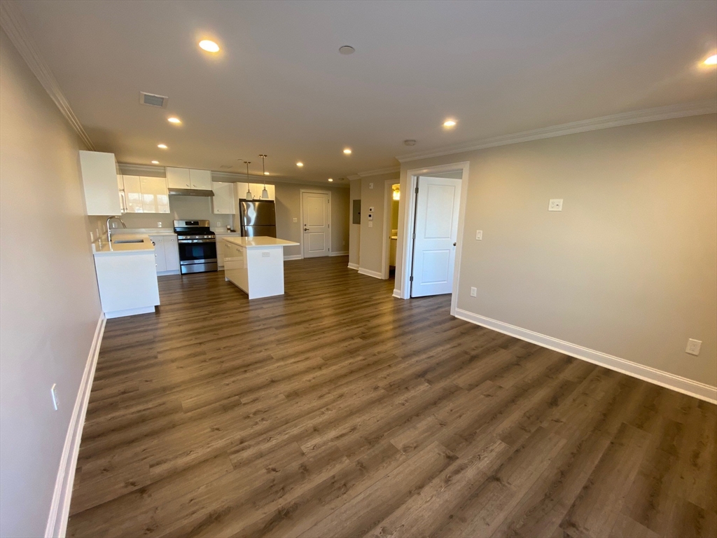 918 Providence Highway, Unit 411 Dedham, MA 02026 - Photo 7 of 13