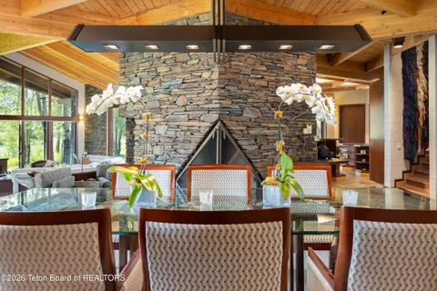 $17,500,000 | 3125 Tucker Ranch Road, Wilson, WY 83014