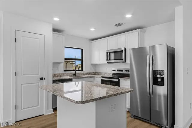 $366,900 | Undisclosed Address, LaBelle, FL 33935