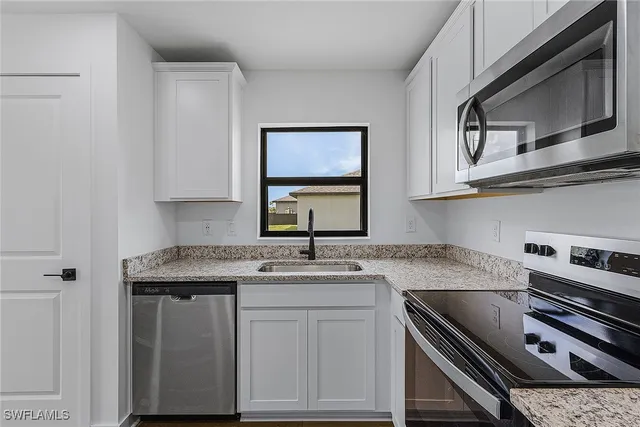 $366,900 | Undisclosed Address, LaBelle, FL 33935