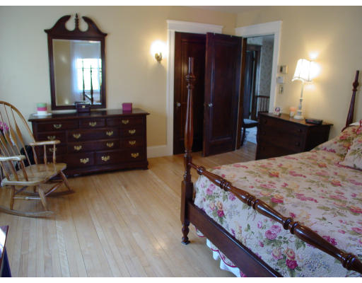 415 Chestnut Street Clinton, MA 01510 - Photo 16 of 27 Gallery Image 16