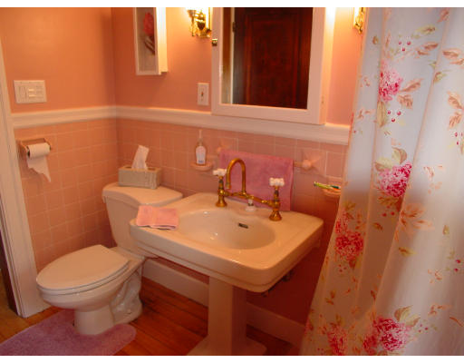 415 Chestnut Street Clinton, MA 01510 - Photo 18 of 27 Gallery Image 18