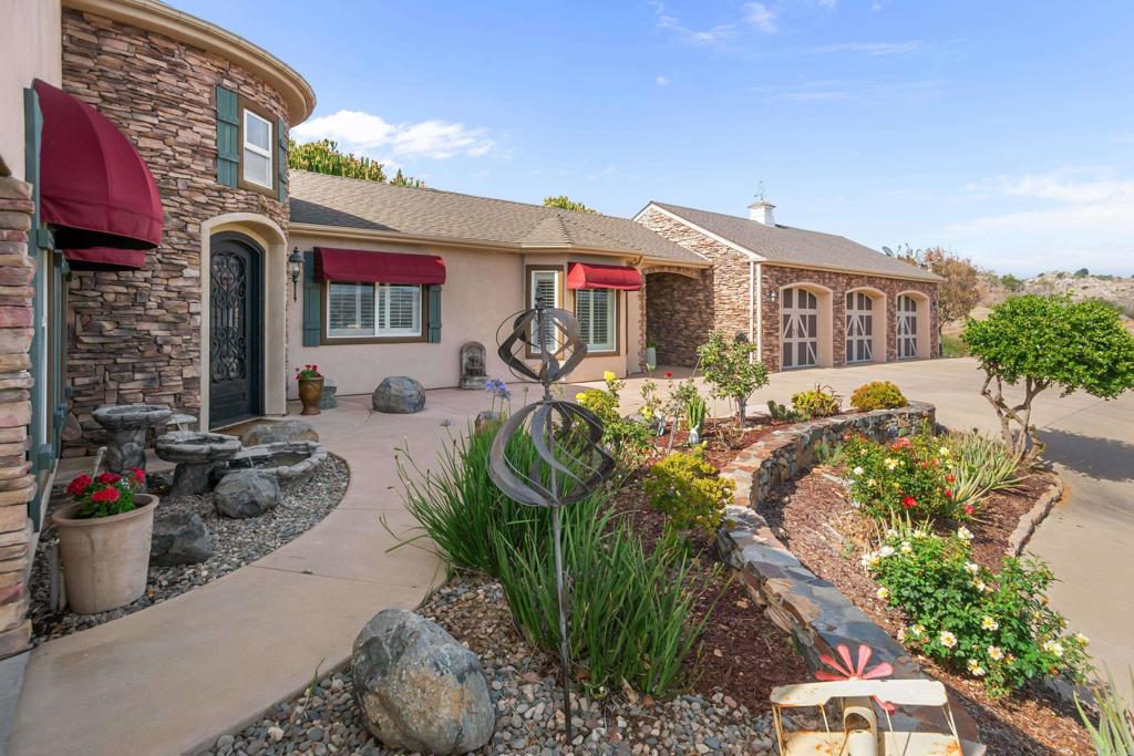 30419 Canyon Estates Road Vista, CA 92084 - Photo 6 of 72