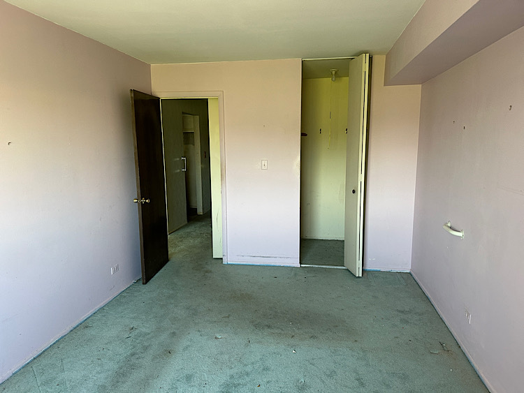 625 West Huntington Commons Road, Unit 216 Mount Prospect, IL 60056 - Photo 8 of 10 Gallery Image 8