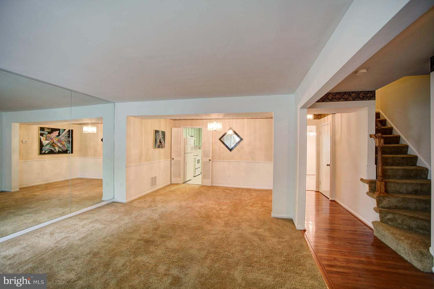 8076 Sleepy View Lane Springfield, VA 22153 - Photo 3 of 19 Interior (General)