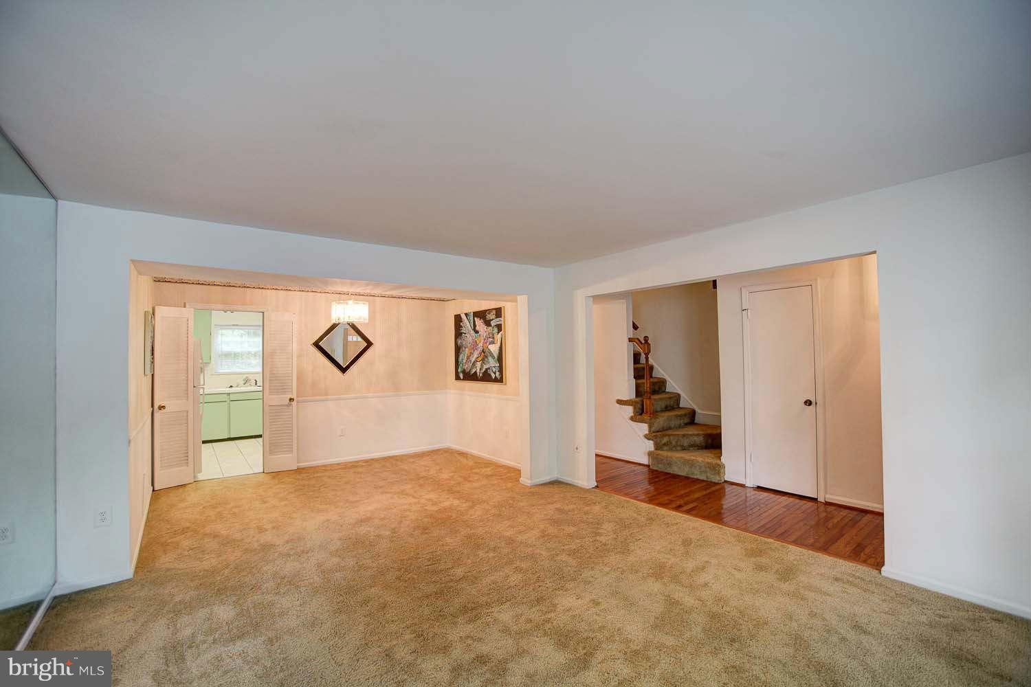 8076 Sleepy View Lane Springfield, VA 22153 - Photo 4 of 19 Interior (General)