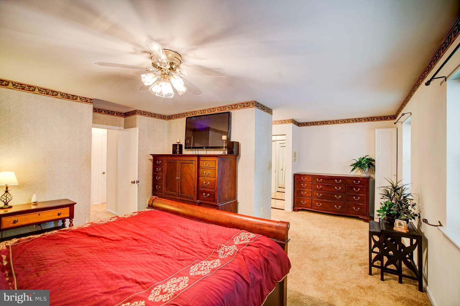 8076 Sleepy View Lane Springfield, VA 22153 - Photo 10 of 19 Bedroom (Master)