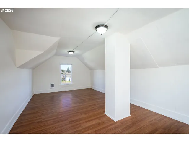 $275,000 | 131 2nd Street, Willamina, OR 97396