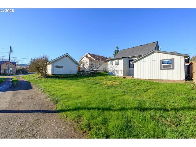 $275,000 | 131 2nd Street, Willamina, OR 97396