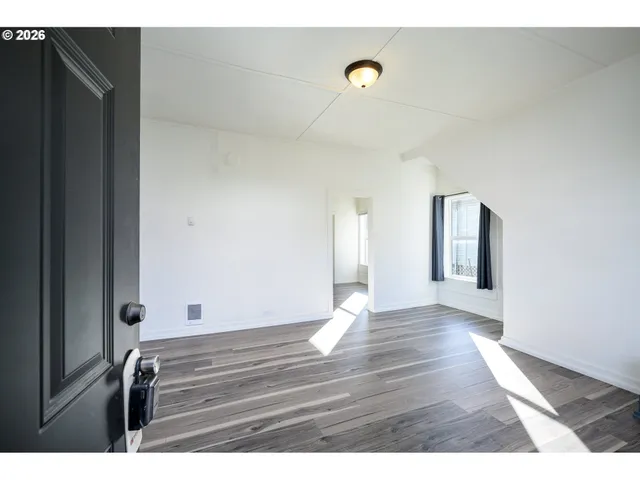 $275,000 | 131 2nd Street, Willamina, OR 97396