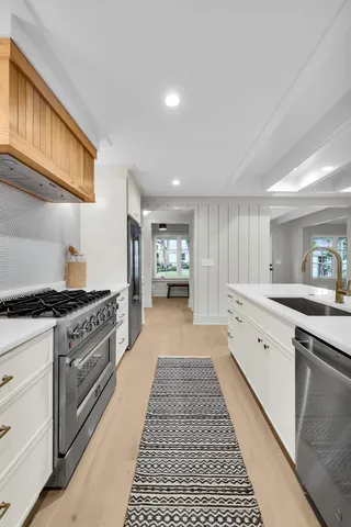 $1,685,000 | 1452 Glencoe Drive, Mount Pleasant, SC 29464