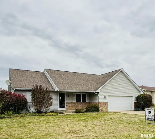 $170,000 | 136 Post Road, Virden, IL 62690