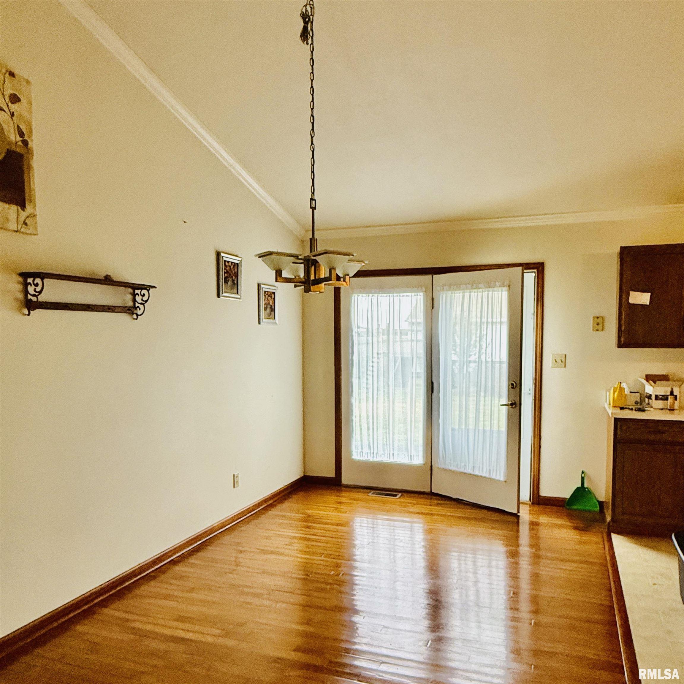 136 Post Road Virden, IL 62690 - Photo 12 of 28