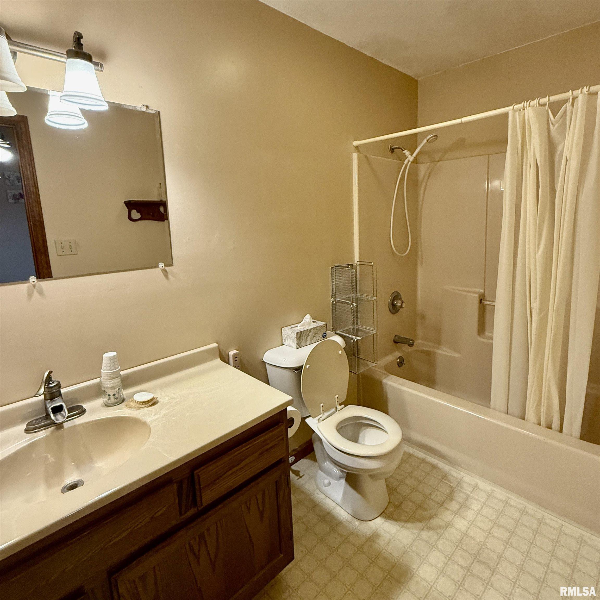 136 Post Road Virden, IL 62690 - Photo 15 of 28