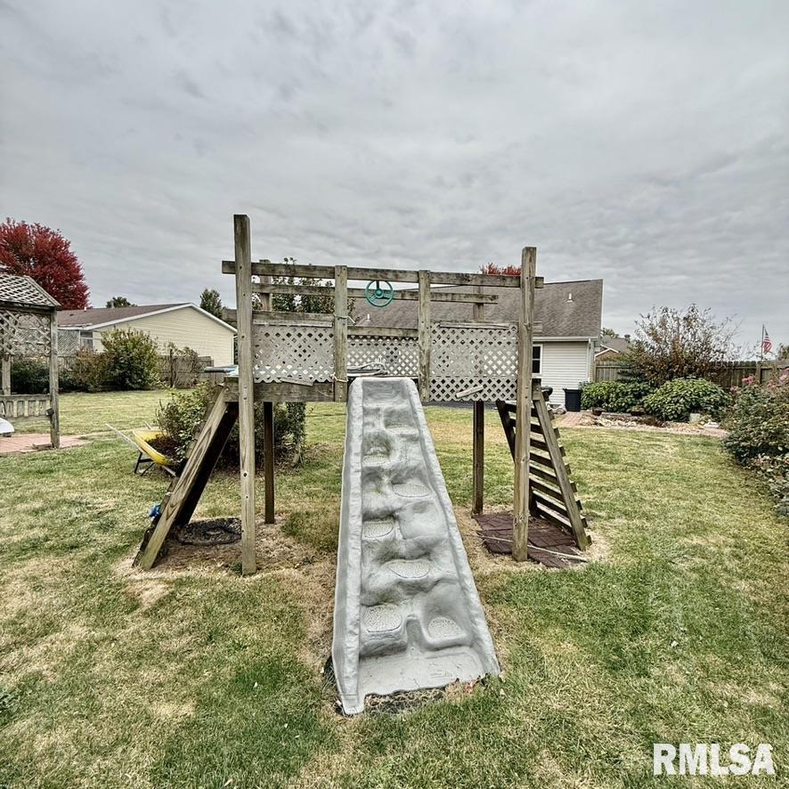 136 Post Road Virden, IL 62690 - Photo 6 of 28