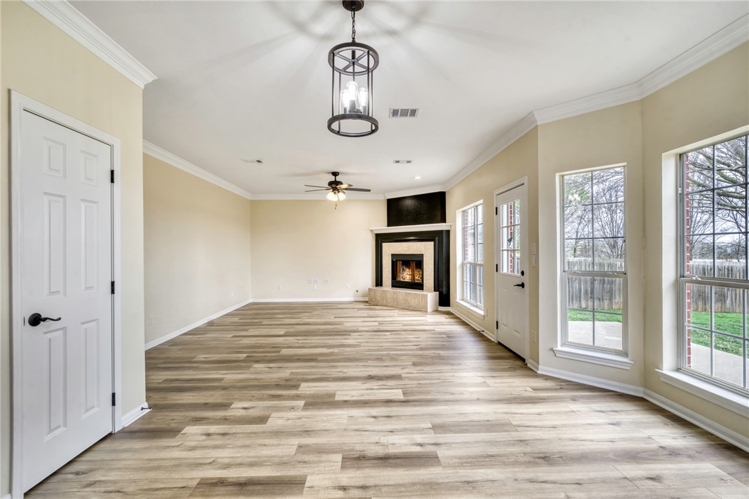5305 Draycott Court Bryan, TX 77802 - Photo 5 of 18