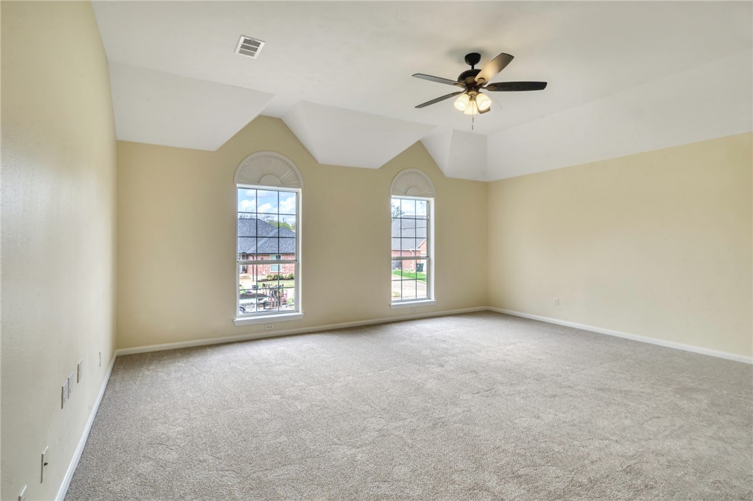 5305 Draycott Court Bryan, TX 77802 - Photo 9 of 18