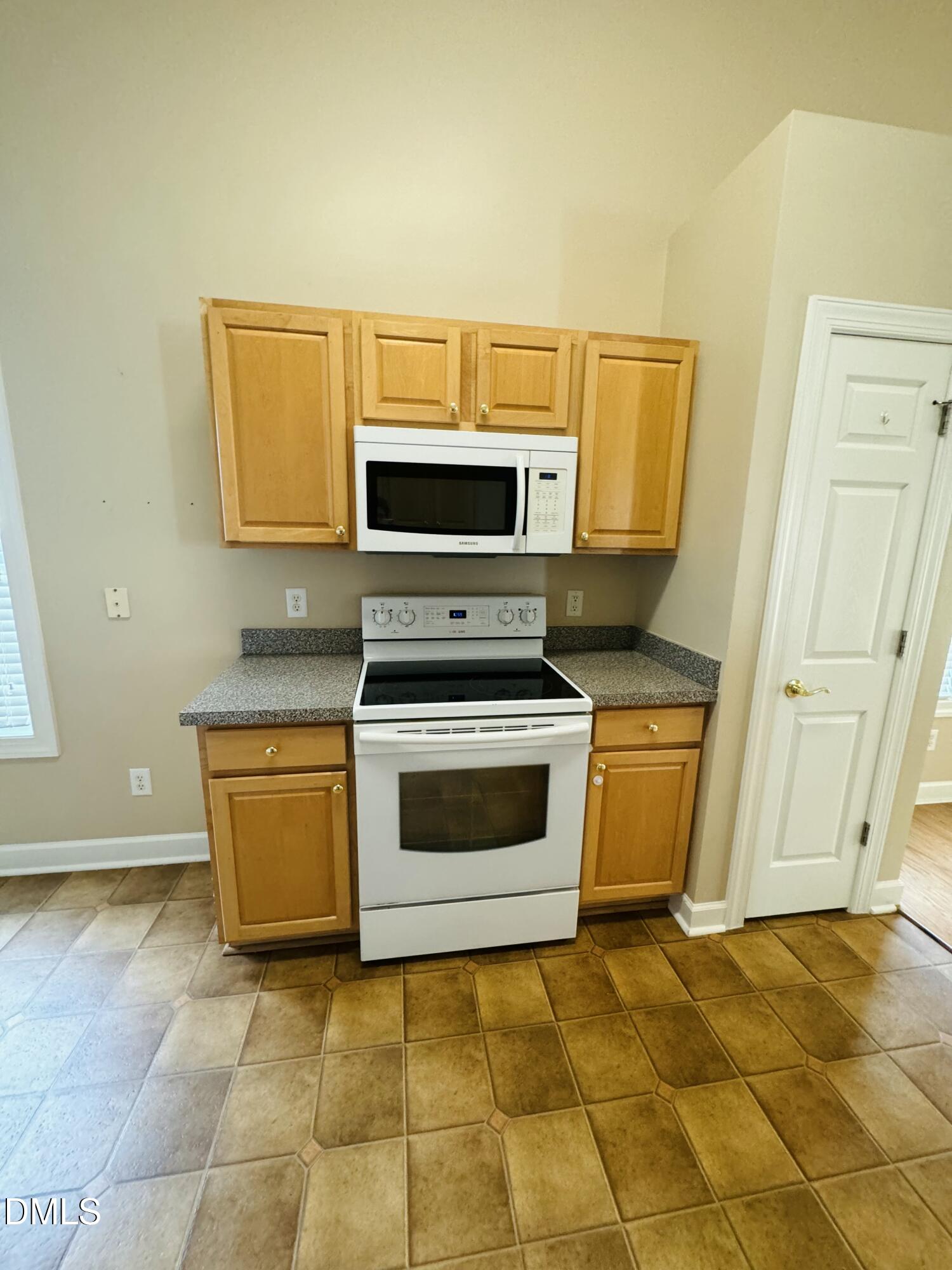 125 Rama Court Morrisville, NC 27560 - Photo 9 of 27 IMG_8643